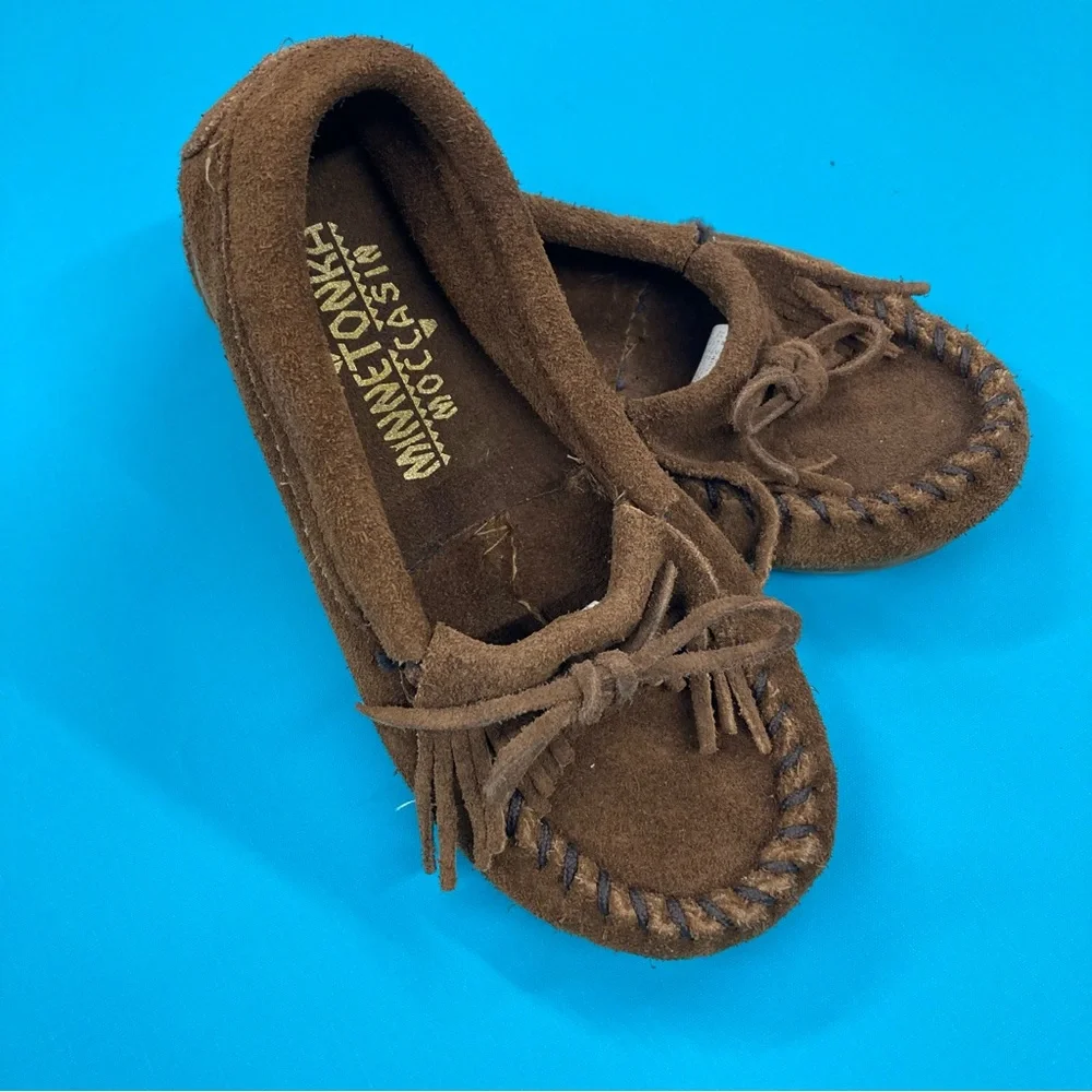 Minnetonka Kilty Suede Moccasin, EUC, 11C